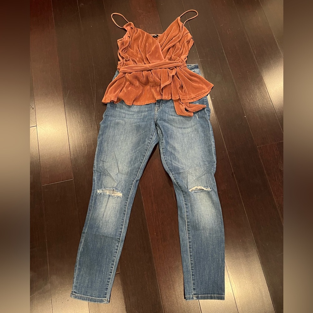 Dark blue skinny jeans